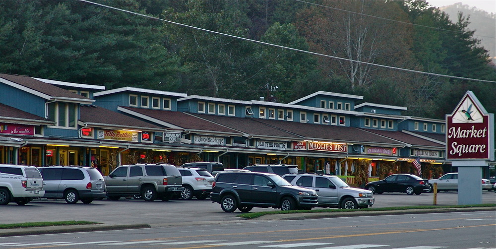 Maggie's Best Clothing Company at Market Square Shopping Plaza Maggie