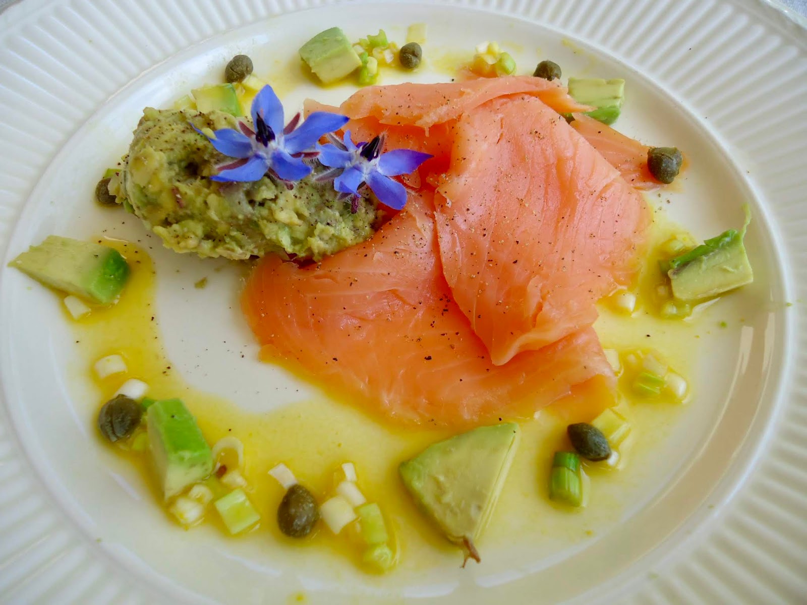 Smoked salmon with orange dressing and avocado pâté Recipe