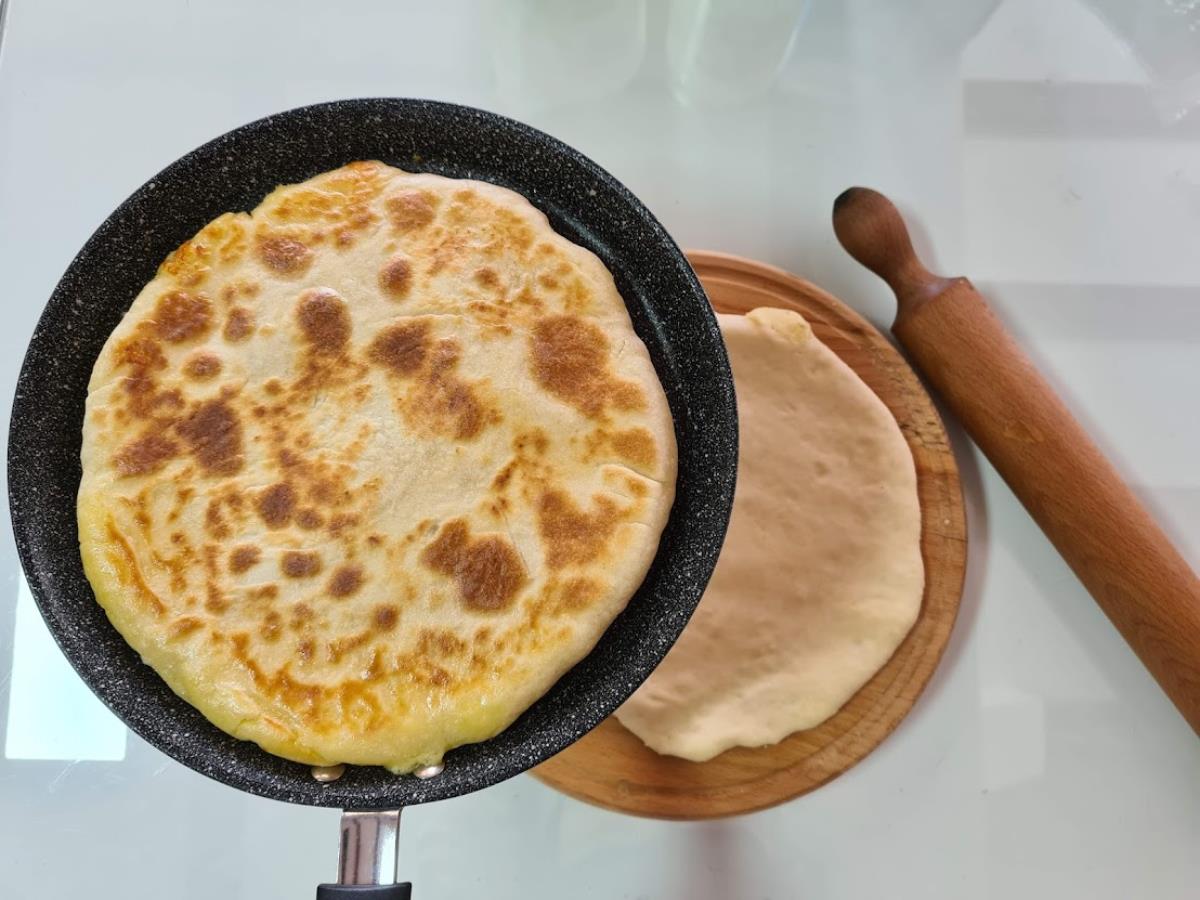 FLATBREAD FILLED WITH CHEESE AND POTATO (no yeast) Macedonian Cuisine