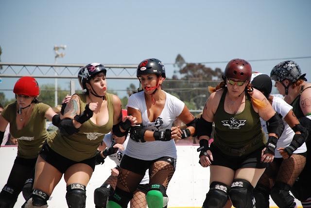 roller derby ladies