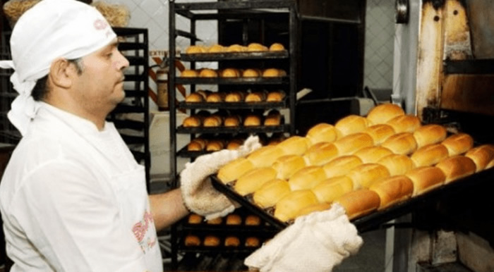 SE BUSCA PERSONAL DE COCINA PARA PANADERÍA CON O SIN EXPERIENCIA