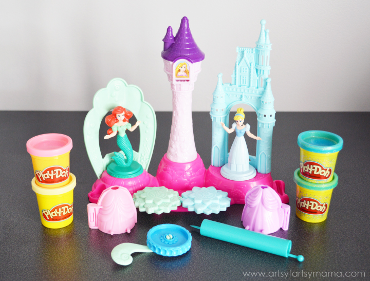Play-Doh Disney Princess Playset with Free Printable Disney Princess Gift Tags at artsyfartsymama.com