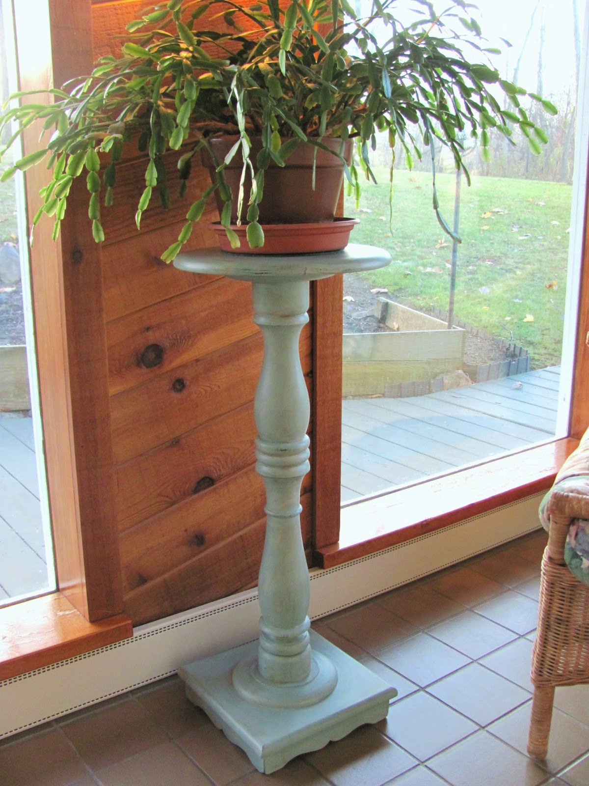 My Shabby Chateau Chalk Painted Pedestal Plant Stand