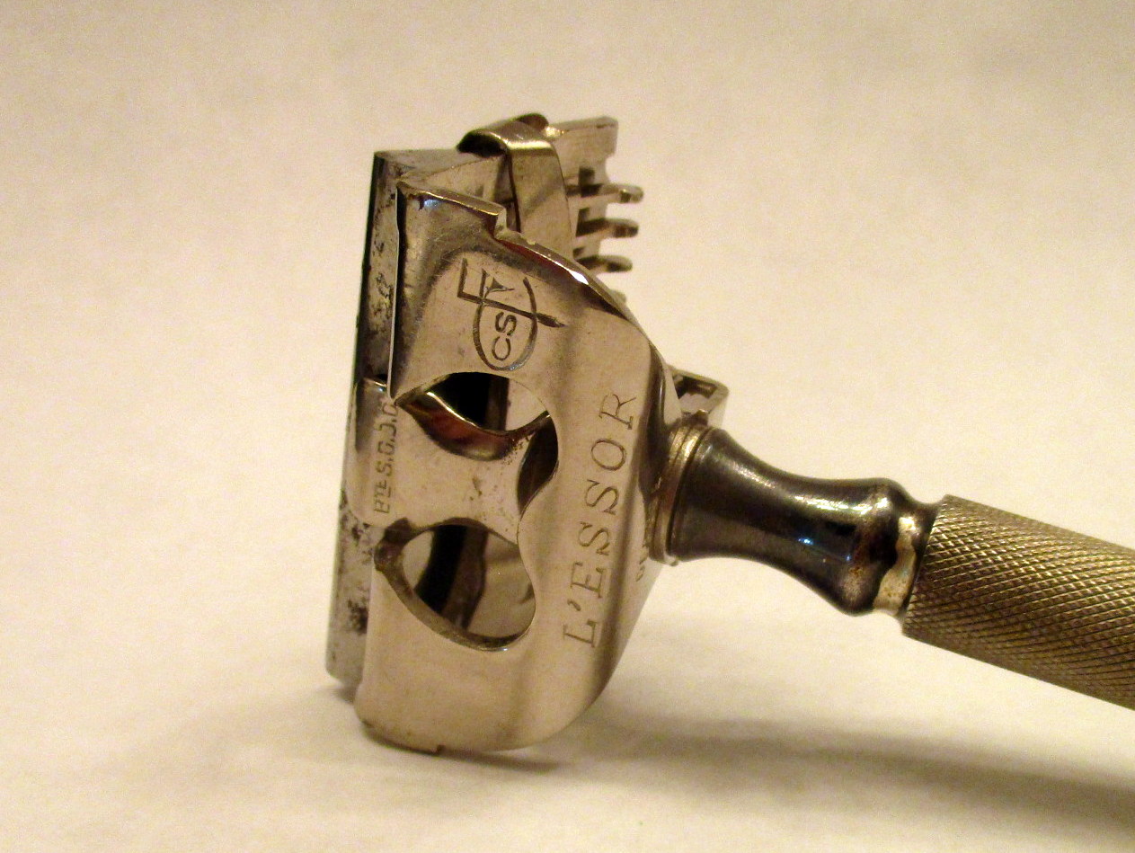 Jayaruh Shaving L'Essor Lather Catcher Safety Razor (France)