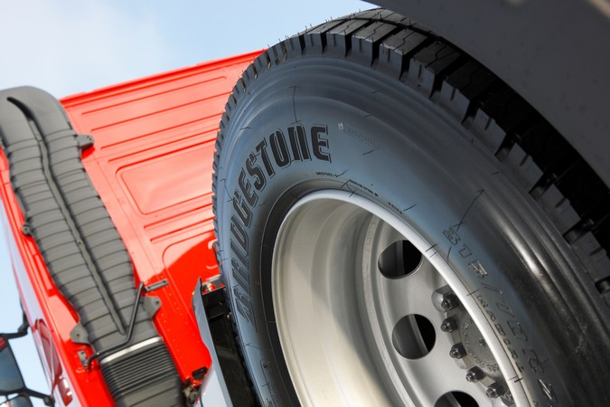 Bridgestone do Brasil alcança mais de 440 milhões de pneus produzidos no Brasil