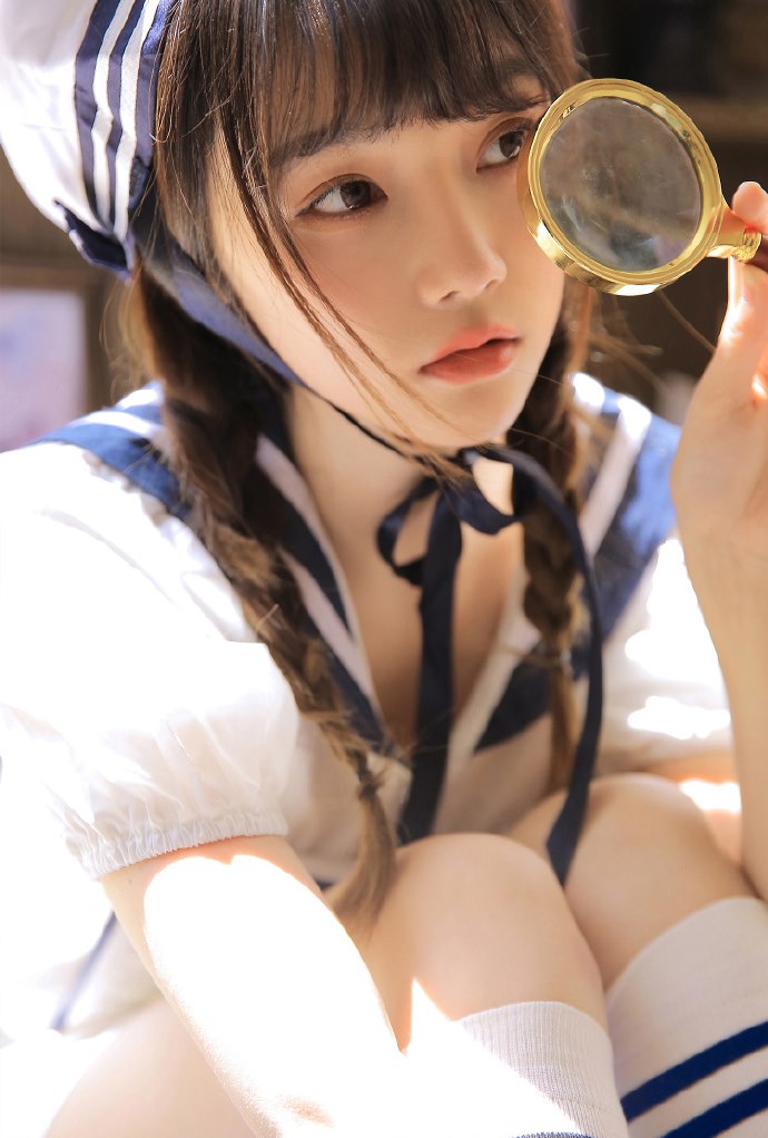 Chinese cute model - She is a beautiful sailor - Pic 3