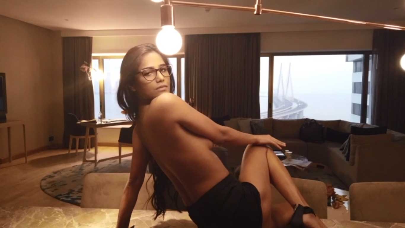 Poonam Pandey Nude Topless Poonam Pandey Nude
