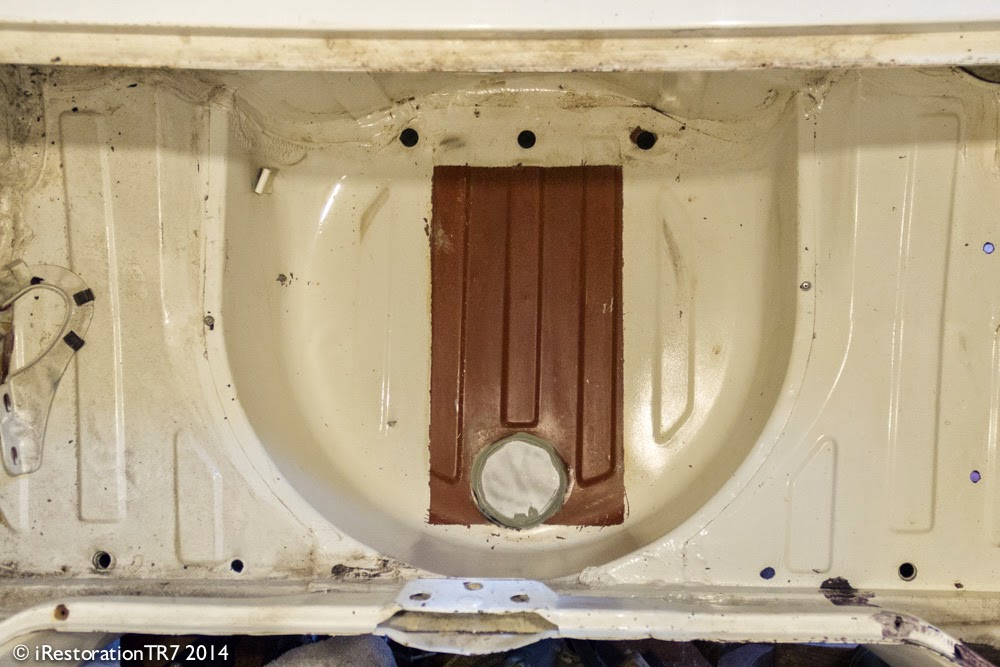 iRestoration TR7 Spare wheel well...