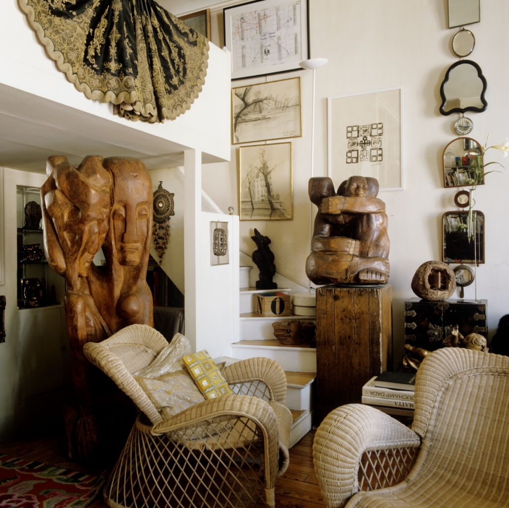 ORIGIN OF ARTIFACT IN INTERIORS