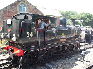 The Quizzical Owl: Isle of Wight Steam Train