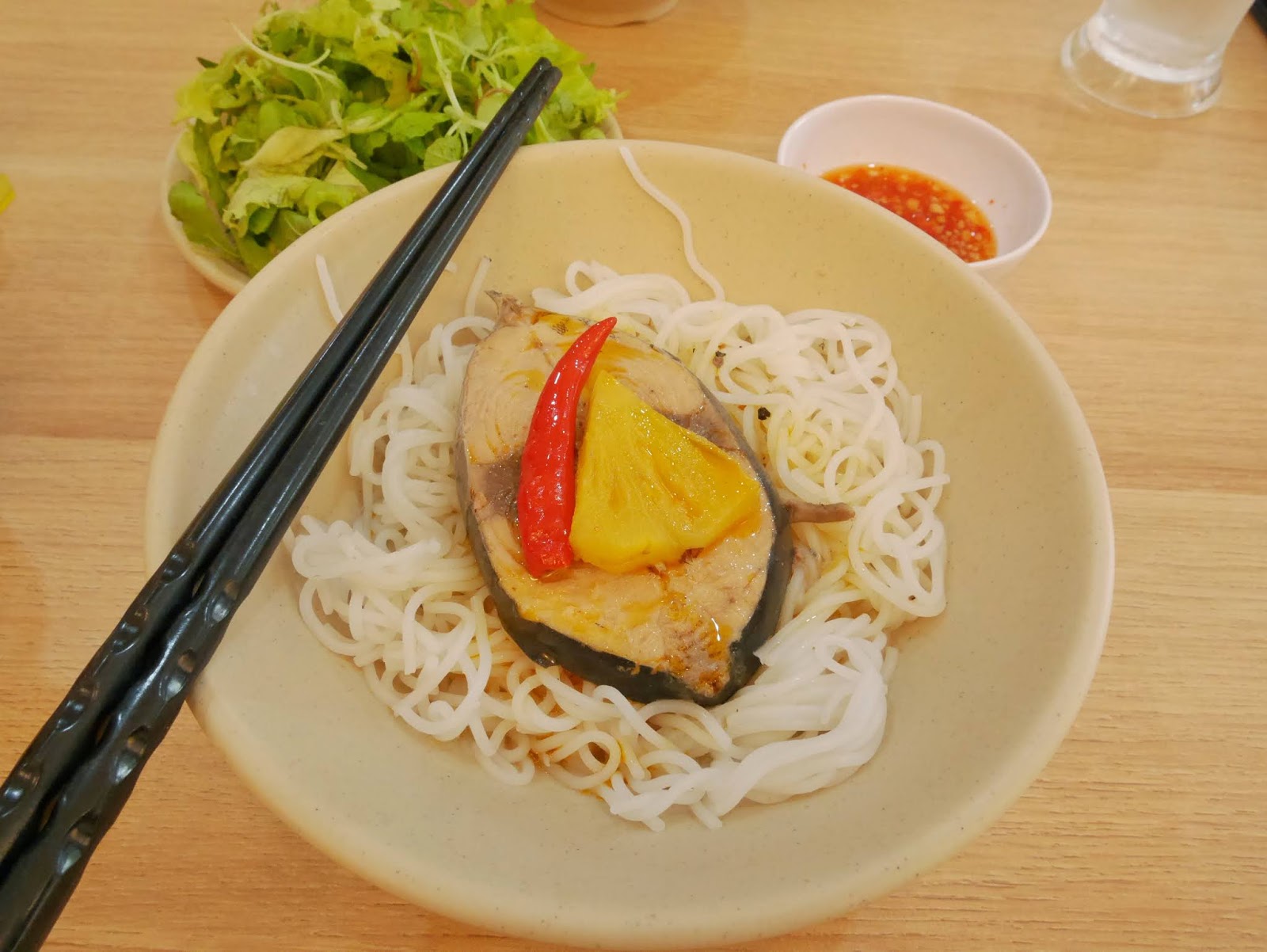 Mackerel steak with noodles at Mô Rứa, Hue delicious and cheap