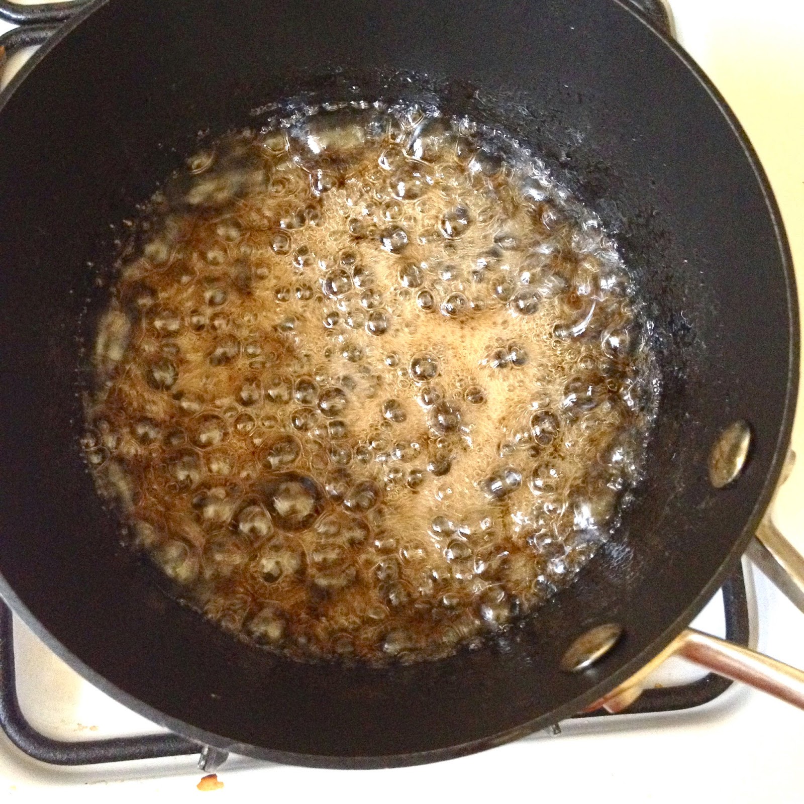 Easy Maple Syrup Caramel Corn (gluten free, vegan, and sugar free