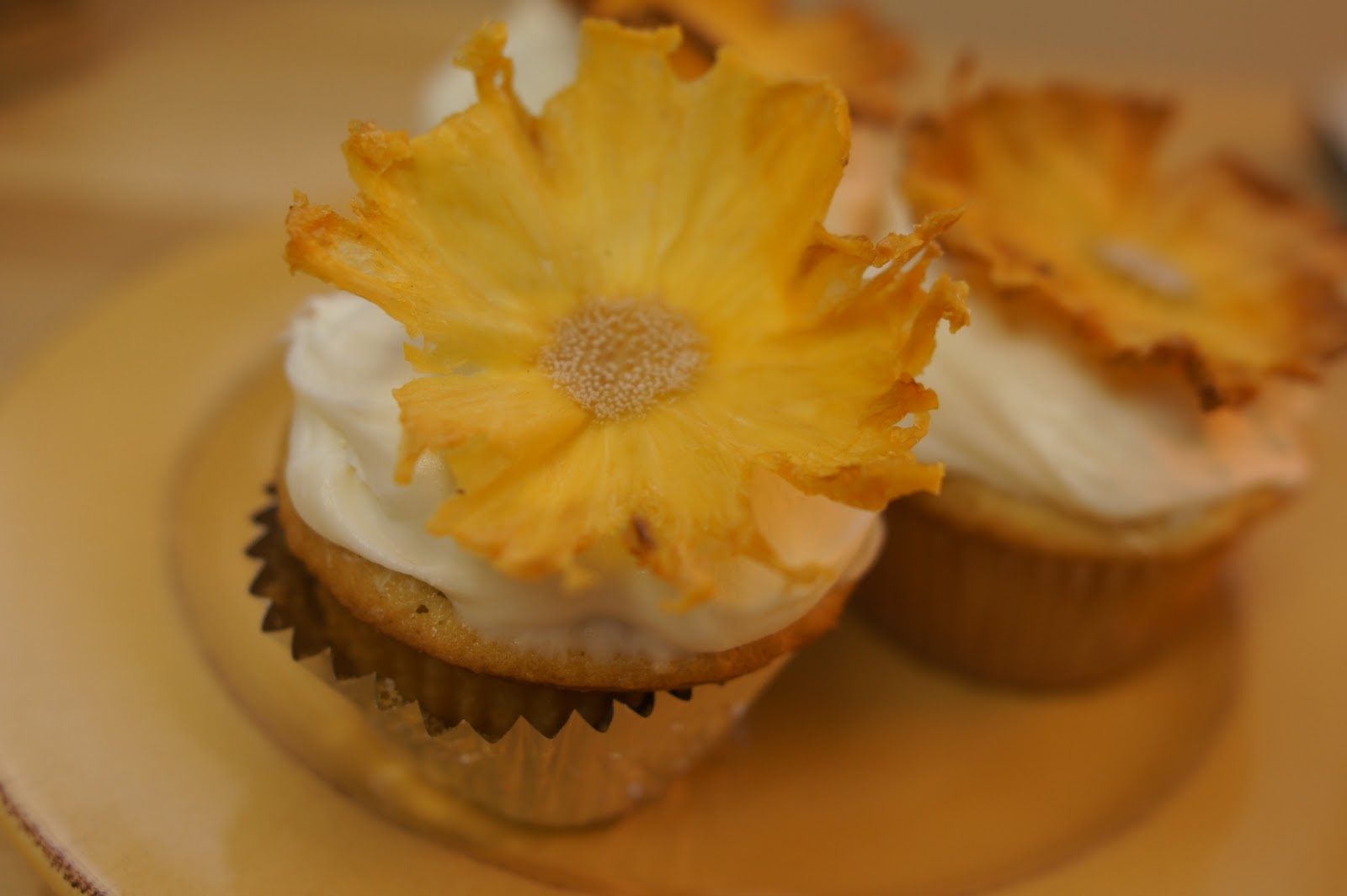 FĕDish Coconut Cupcakes with Pineapple Flowers