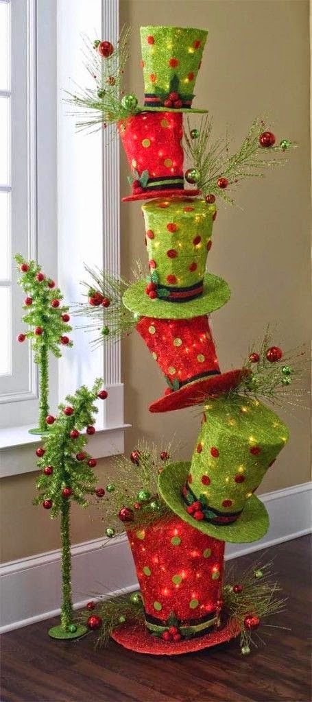 Top hat Christmas tree