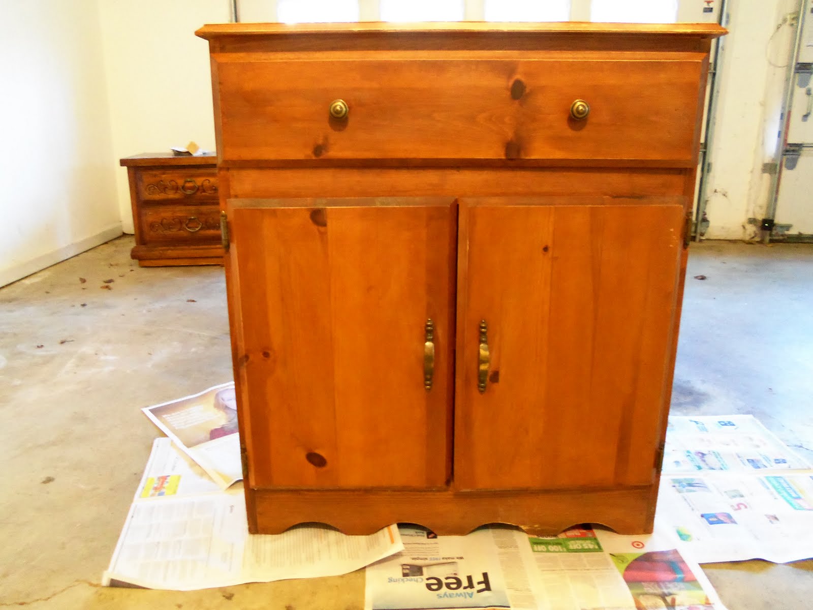 So I saw this neat thing on Pinterest... Spray Paint Furniture ReDo