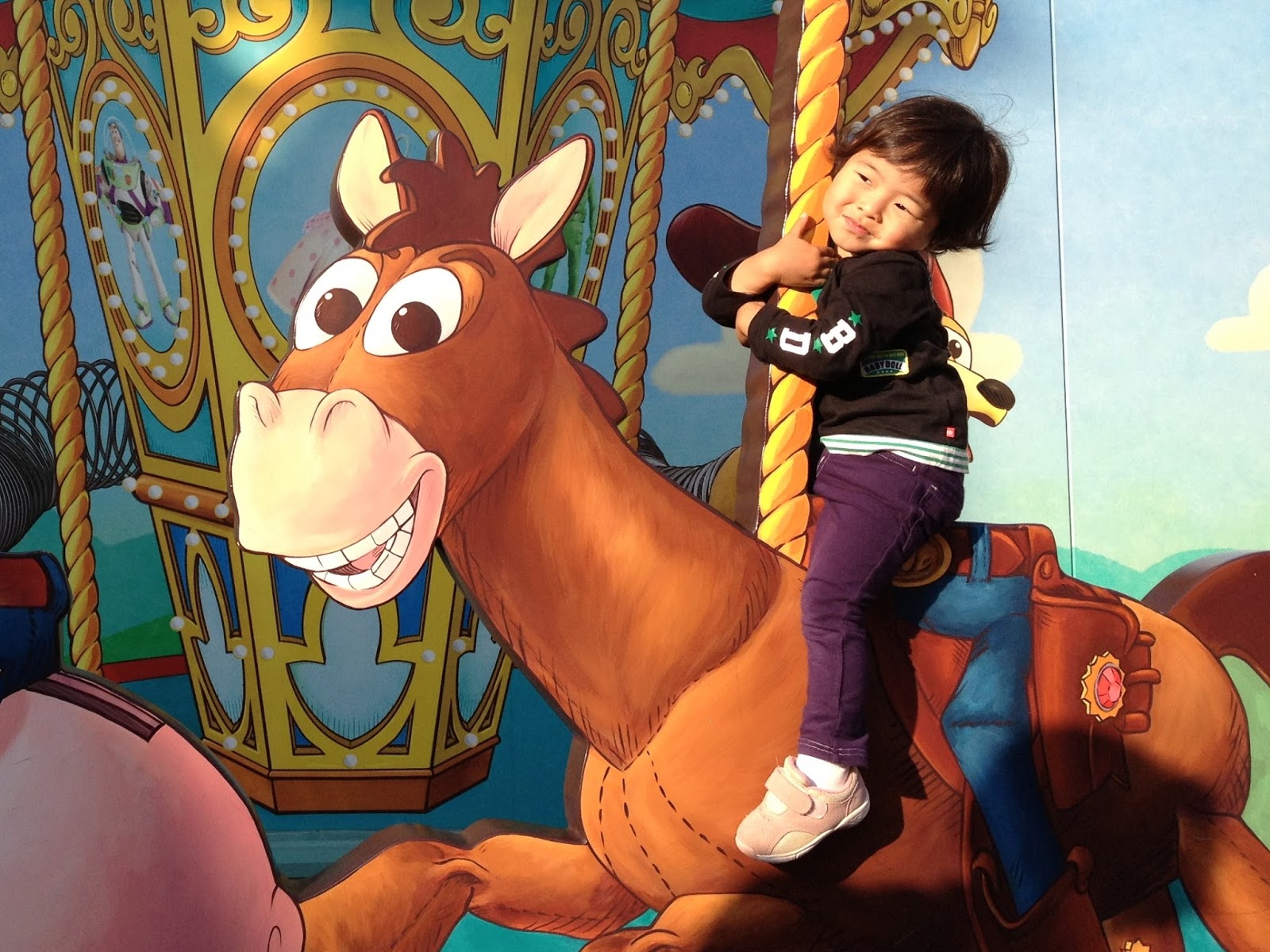 2歳の時はまだ早いって本当 広島から5時起きで3泊4日 行ってみて分かった2歳児のディズニーランド家族旅行 イクメンライフハッカー