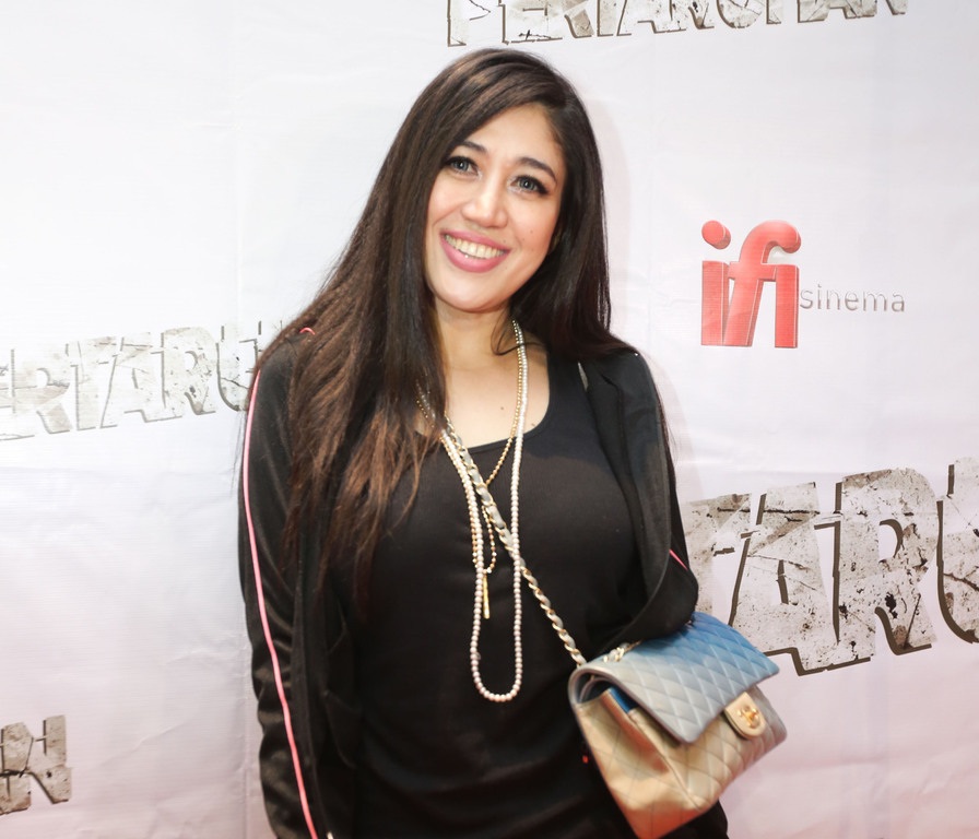 Cerita menjadi hairfetish Potong rambut