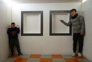 Edimburgo. Camera Obscura and the World of Illusions. Edimburgo. Camera Obscura and the World of Illusions.