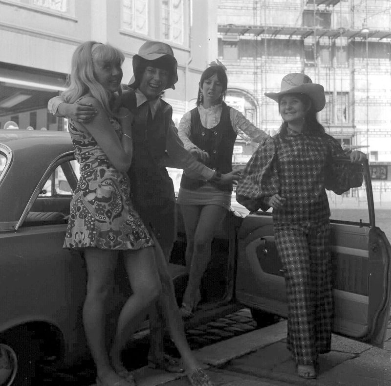 Pictures Of The Ladybirds During Their Topless Performance In 1968 Vintage News Daily