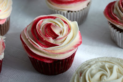 Cupcakes de chocolate y vainilla - Cakes a medida Cupcakes_chocolate_vainilla