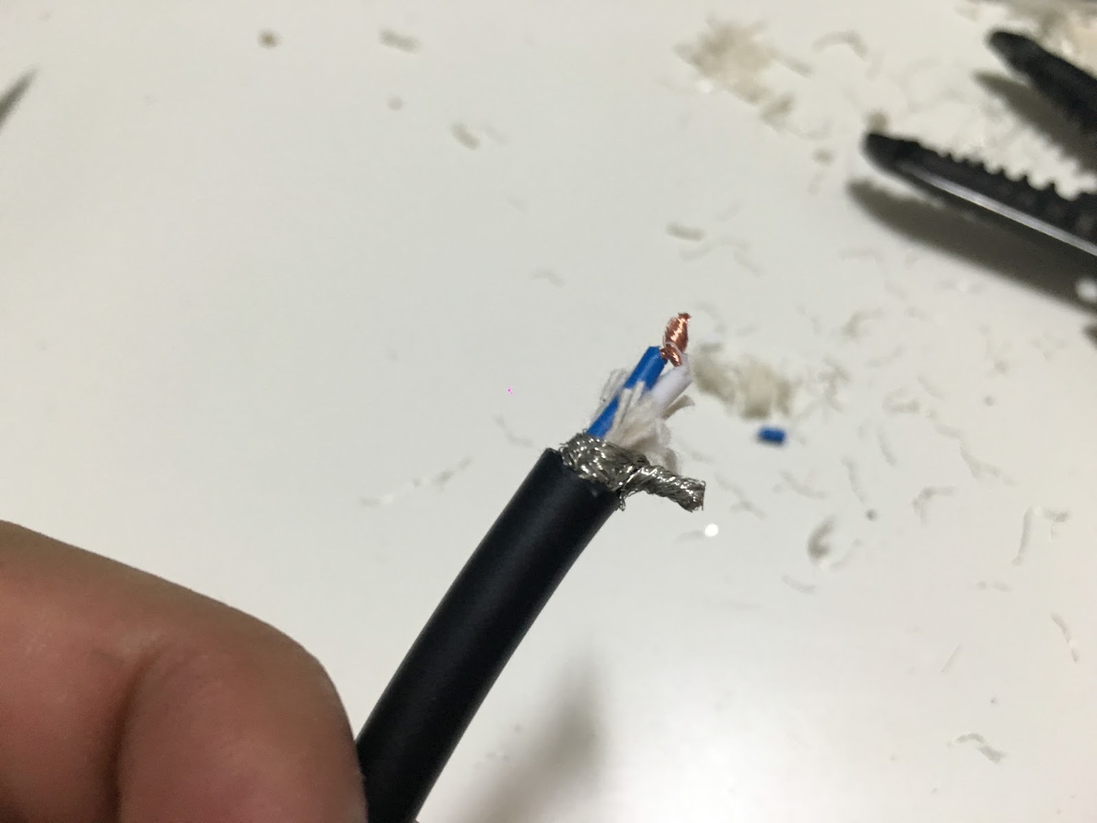 DJ Breakson Step by Step] How To Make RCA Cable