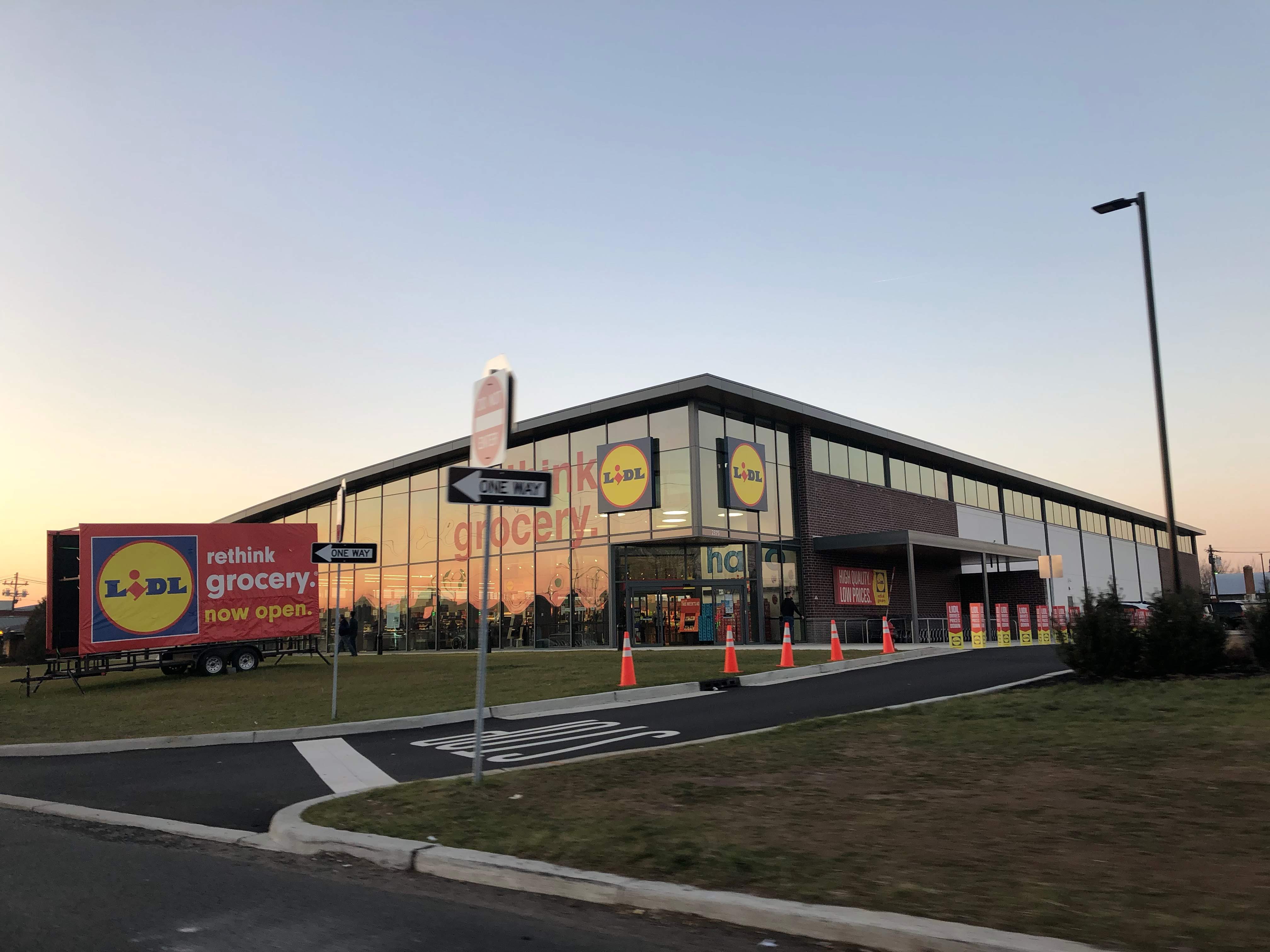 Look Inside LIDL Union, NJ