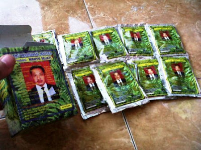 Dalam 1 kotak jamu wahyu sejati berisi 10 Sachet.