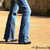 Flare Jeans: come indossare i pantaloni a zampa quest'anno