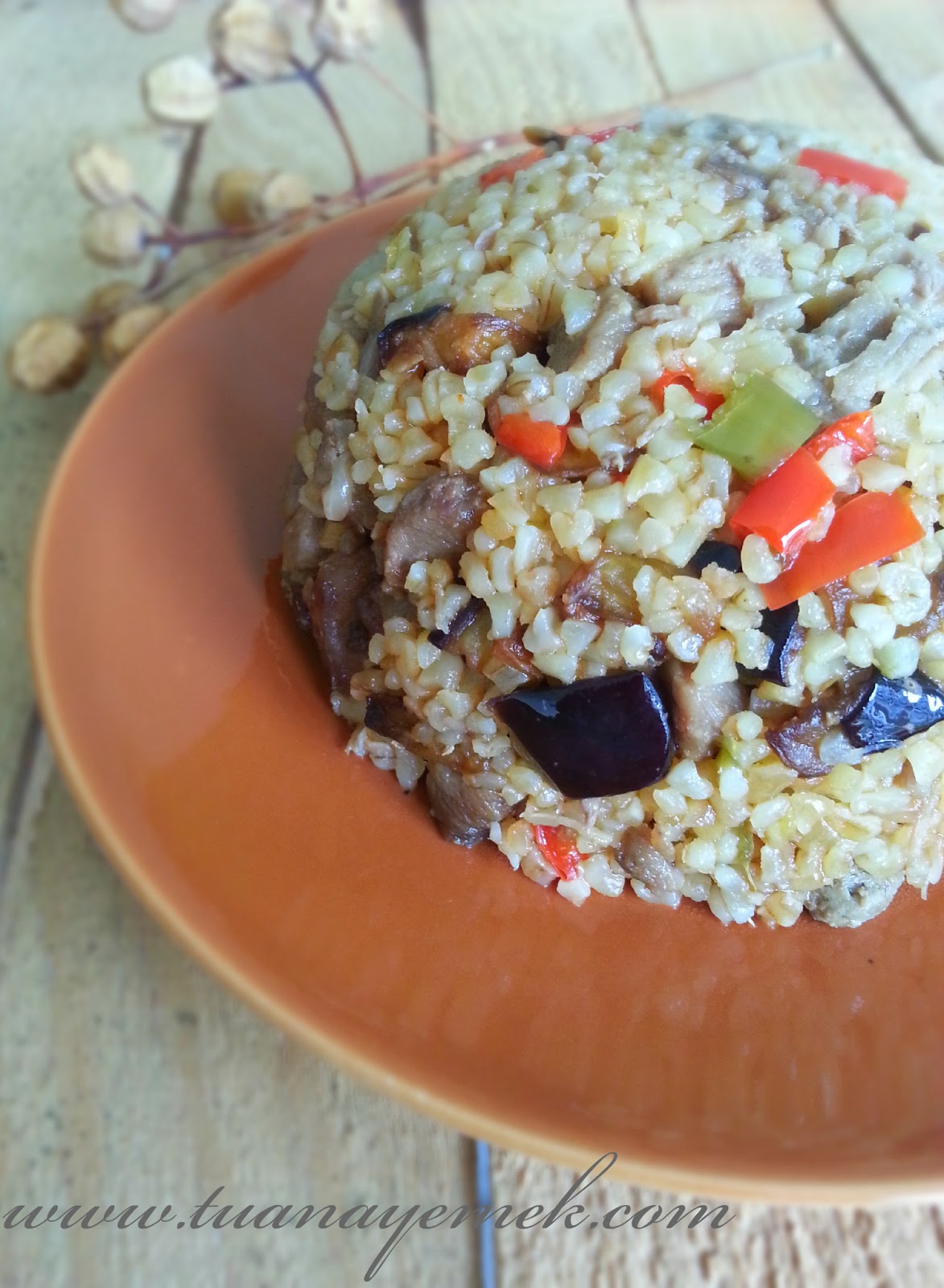 TUANA MUTFAK HİNDİ ETLİ SEBZELİ BULGUR PİLAVI