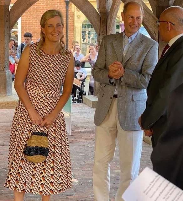 The Countess of Wessex wore a Liliana scoop-neck graphic print woven maxi dress from Diane Von Furstenberg. tote bag
