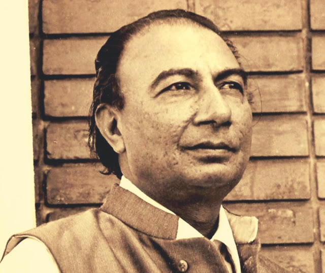 https://shakeeliyaat.blogspot.com/2019/12/biography-of-sahir-ludhianvi.html