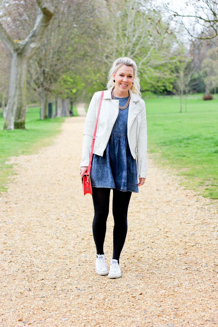 Tights and sneakers Pantyhose, tights, stockings and more...