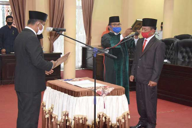 Jamaris Dilantik sebagai PAW Anggota DPRD Kabupaten Solok