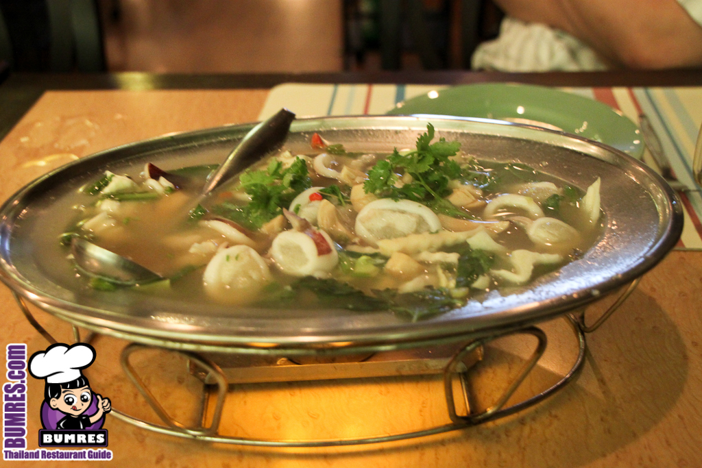 Restaurant Review - Bangkok (mostly) - All Around The World!: เรือนรส