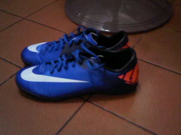 Football and Futsal Boots: REVIEW - Nike Mercurial Victory II IC
