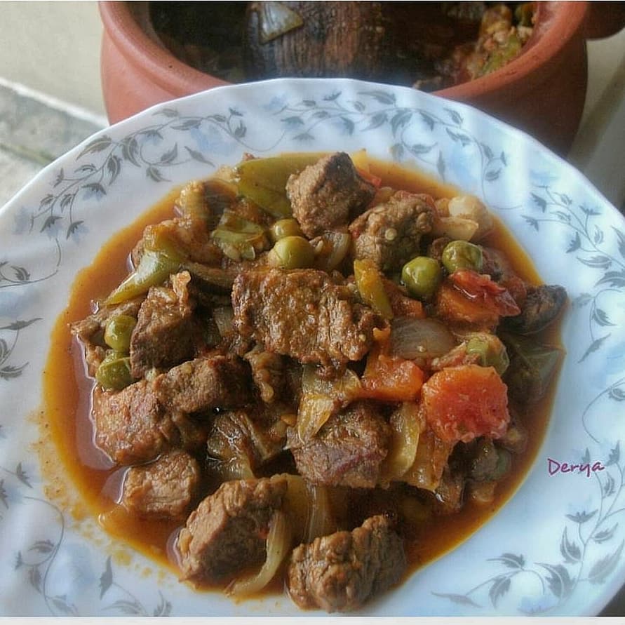 Güveçte Et Yemeği Pratik Tarifim