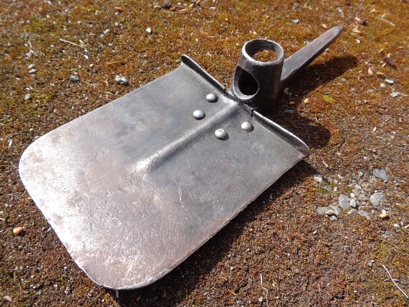 Four Bees Portuguese Entrenching Tool, Model 1909, Model 1911, Portugese Expeditionary Forces