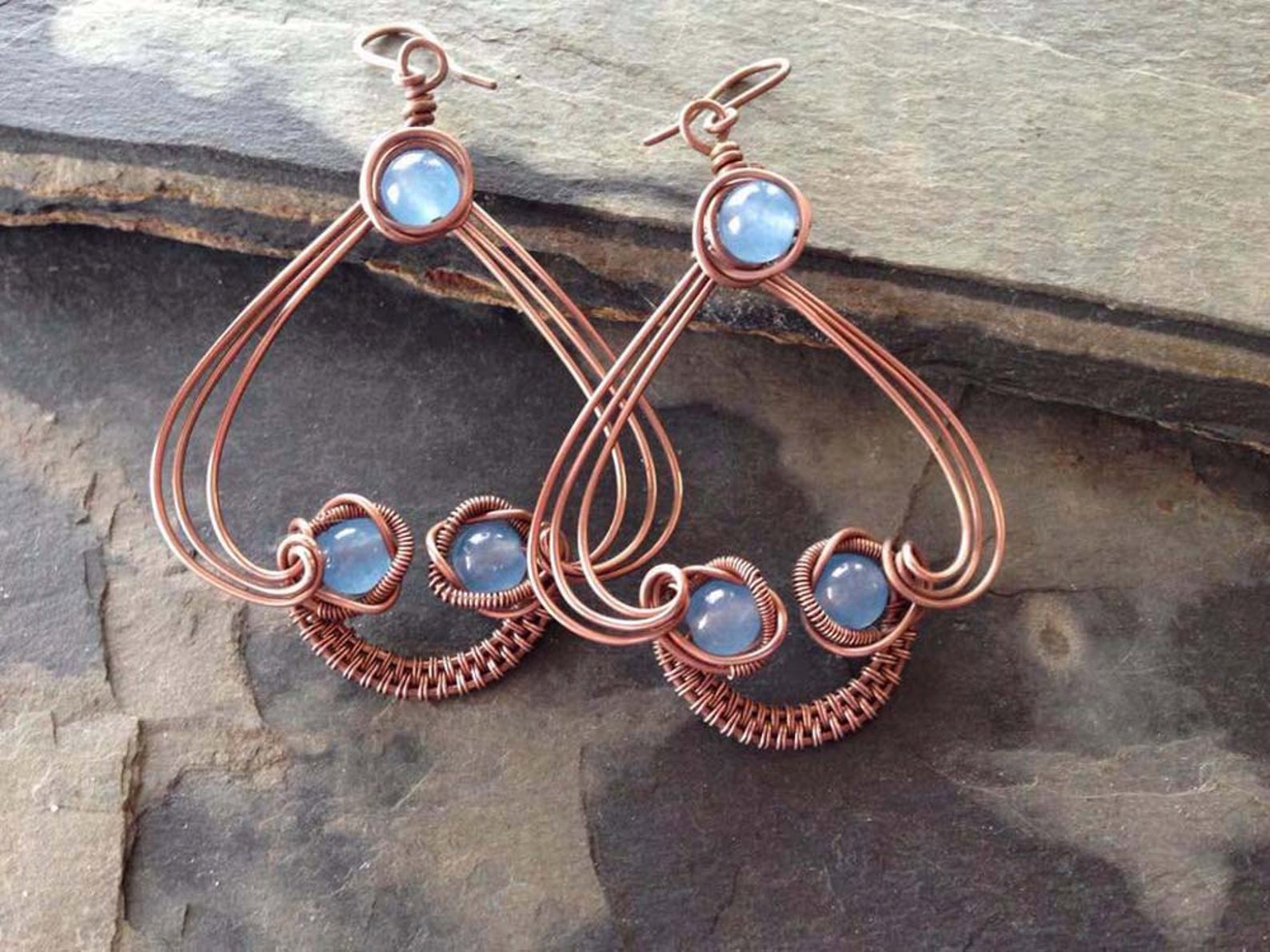 Swirly Wire Woven Jewelry Tutorials by majesticwireartworks / The 