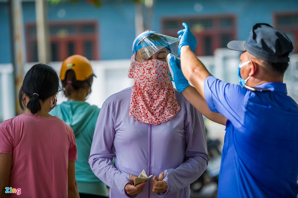 Chợ có 3 người mắc Covid-19 ở Đà Nẵng hoạt động trở lại Chợ có 3 người mắc Covid-19 ở Đà Nẵng hoạt động trở lại