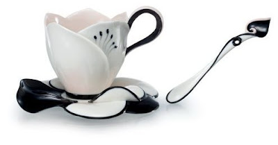 porcelain tea cups