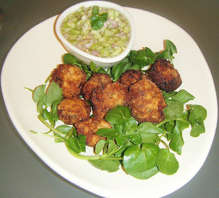 Thai Fishcakes with Cucumber Dipping Sauce