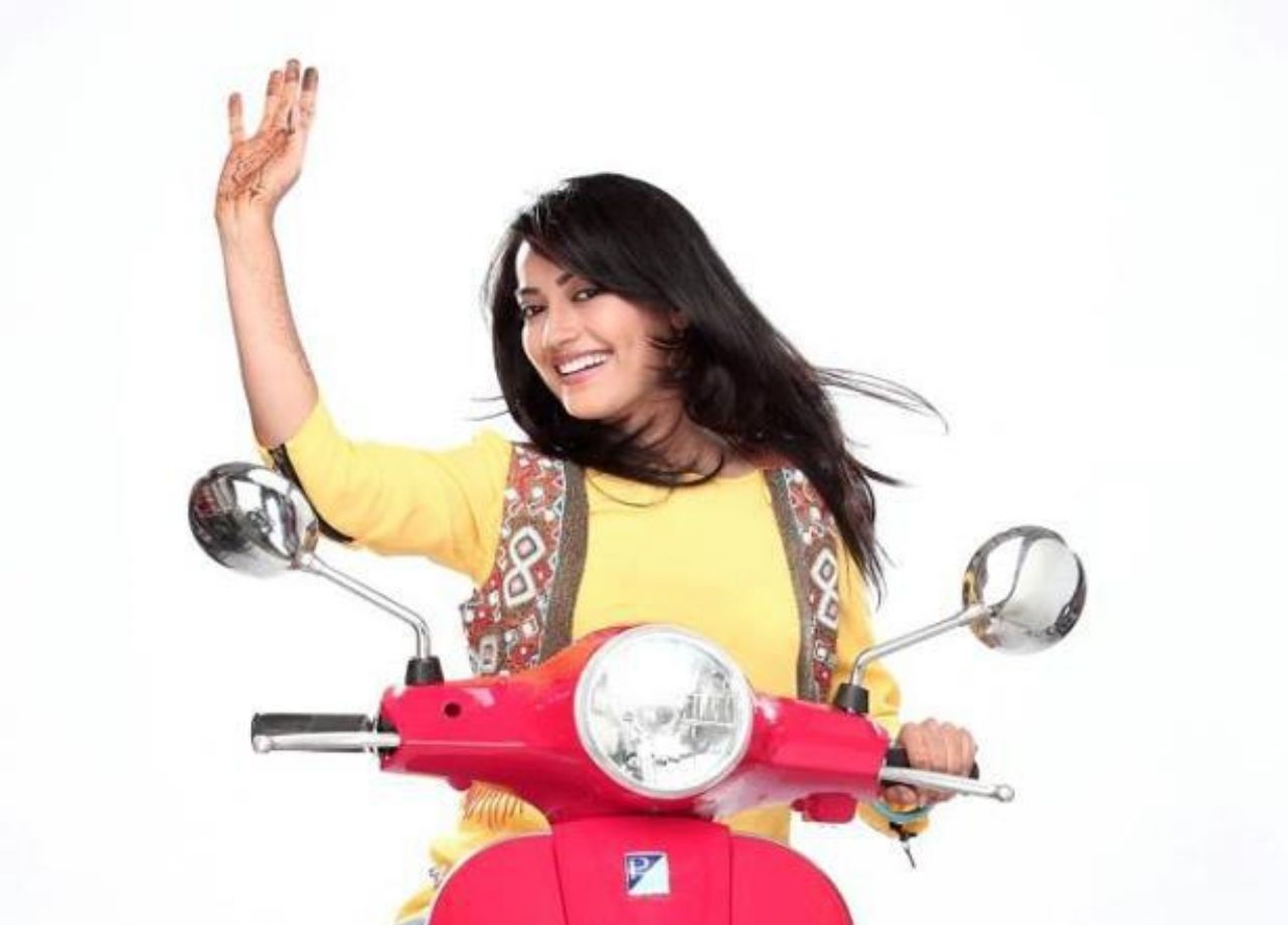 next pics blog: surbhi jyoti HD Wallpaper | Free Wallpapers Download