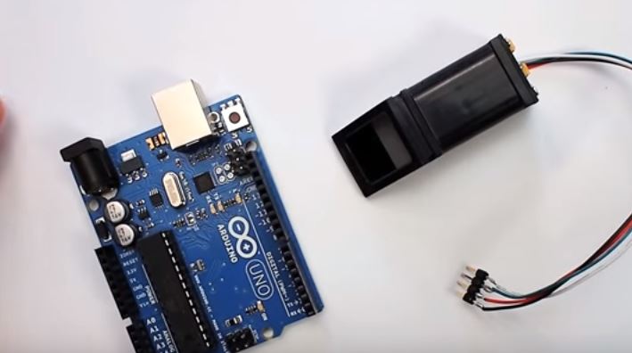 Arduino Microcontroller: Fingerprint sensor scanner with Arduino