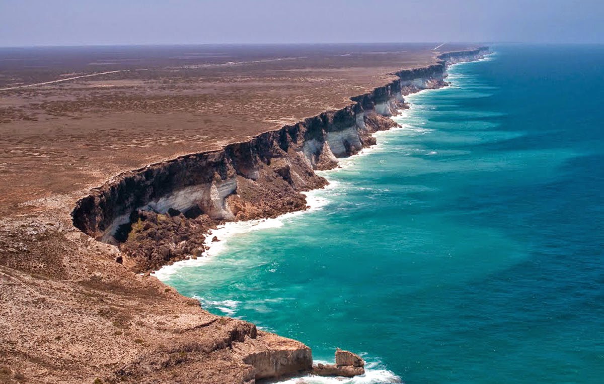 Прибрежная часть океана. Известняковая равнина Налларбор. Равнина Налларбор в Австралии. Скалы Бунда Австралия. Равнина Налларбор, Западная Австралия.