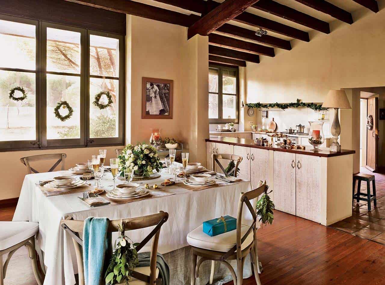 Spanish country house adorned with natural Christmas decorations