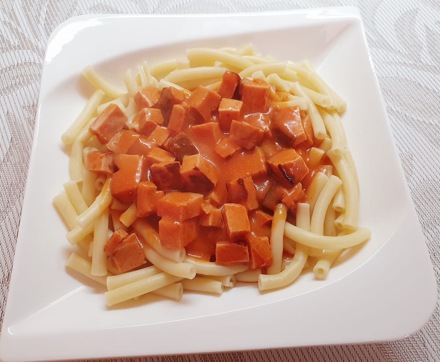 Simi´s Foodblog: Nudeln mit Tomatensoße