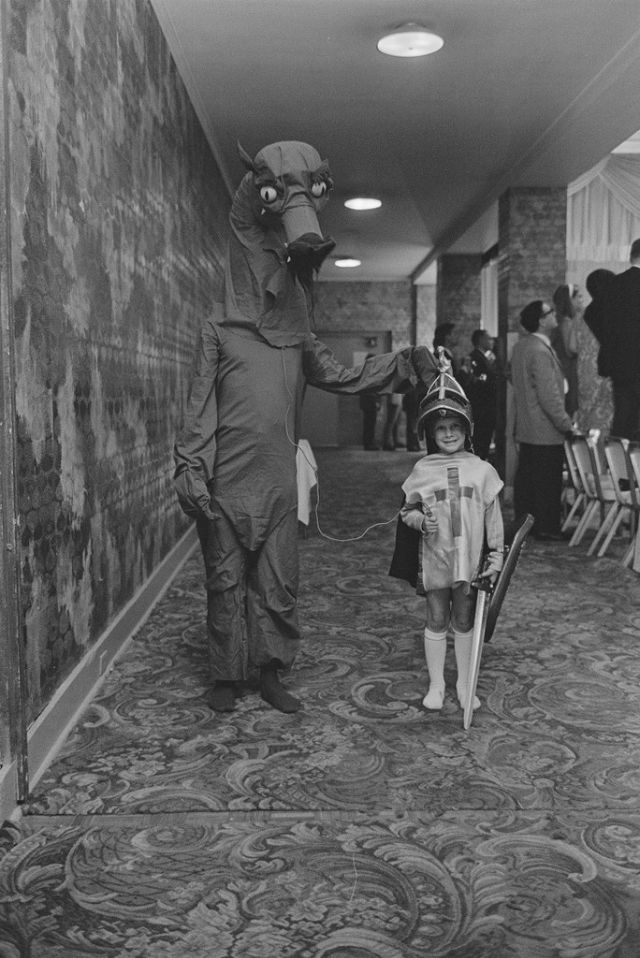 Science Fiction & Fantasy Costume Contestants Posing at the 24th World