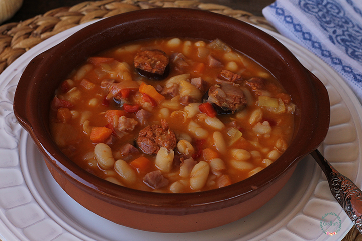 JUDÍAS BLANCAS CON CHORIZO | El jardín de mis recetas JUDÍAS BLANCAS CON CHORIZO | El jardín de mis recetas