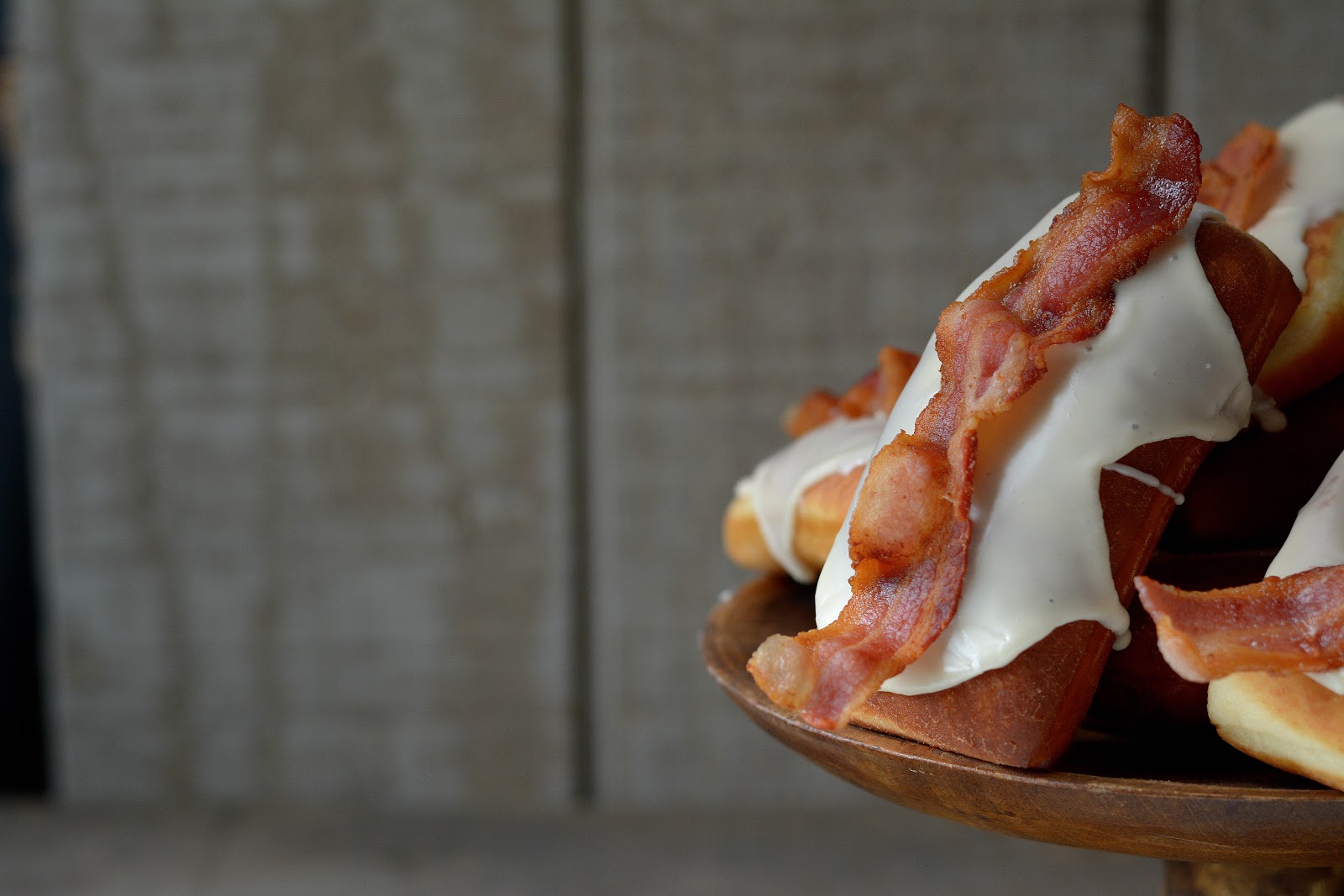 Bakeaholic Mama Maple Bacon Bars