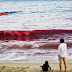 La visión de un mar rojo sangre desató el pánico en playas chinas